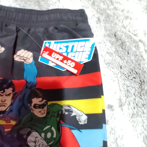 NWT Justice League Superman Batman swim trunk - Picture 7 of 7
